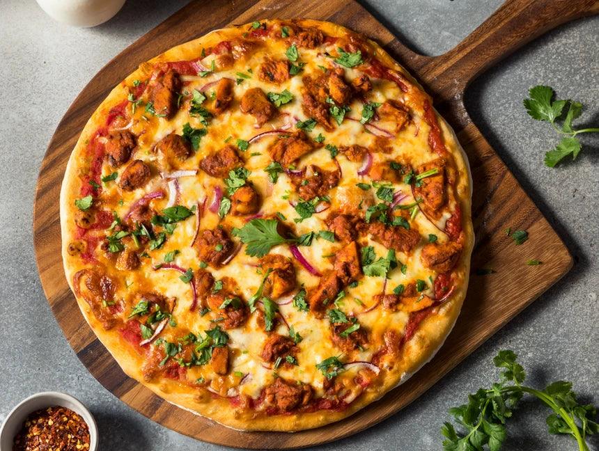 How to Make Chicken Tikka Masala Pizza at Home! - moji masala®